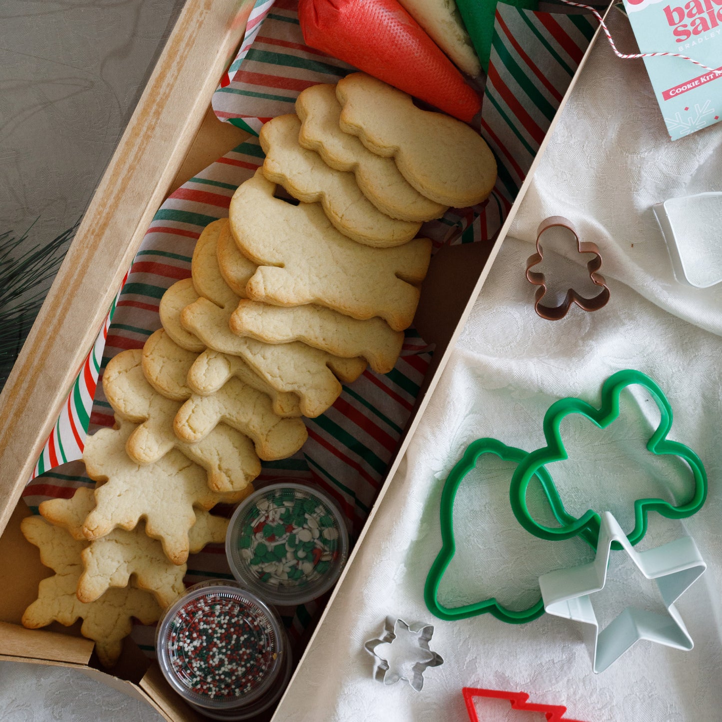 Holiday Cookie Decorating Kit - Family